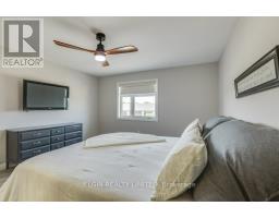 88 ROWE AVENUE - 23
