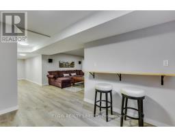 88 ROWE AVENUE - 30