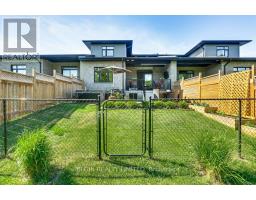 88 ROWE AVENUE - 45