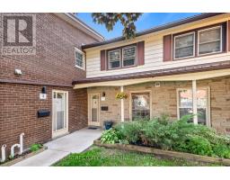 5 ARBOUR GLEN CRESCENT - 2