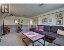 697 VICTORIA STREET - 24