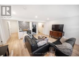 11 - 43 CAPULET WALK - 27