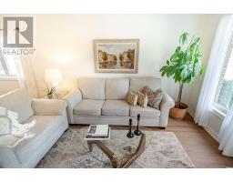 11 - 43 CAPULET WALK - 6