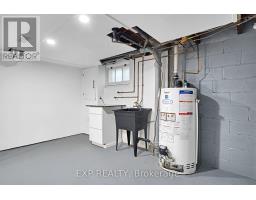 79 HEATHER PLACE - 35
