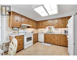 18 - 55 FIDDLERS GREEN ROAD - 19