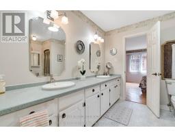 18 - 55 FIDDLERS GREEN ROAD - 29