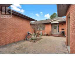 18 - 55 FIDDLERS GREEN ROAD - 3