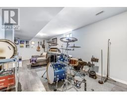 10 STEEPLECHASE COURT - 21