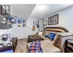 10 STEEPLECHASE COURT - 22