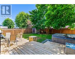10 STEEPLECHASE COURT - 25