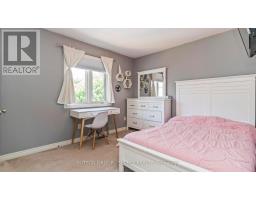 102 CHAMBERS AVENUE - 32
