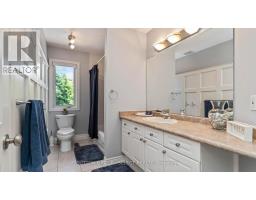 102 CHAMBERS AVENUE - 34