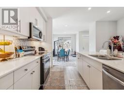 21 - 990 DEVERON CRESCENT - 21