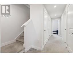 21 - 990 DEVERON CRESCENT - 30
