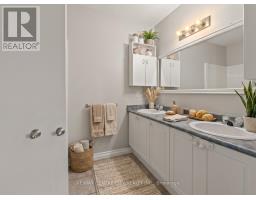 42 - 9 AILSA PLACE - 31