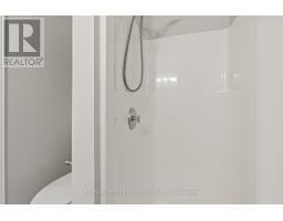 42 - 9 AILSA PLACE - 32