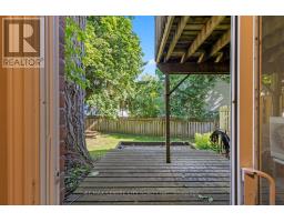 42 - 9 AILSA PLACE - 9
