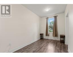 832 QUEENS AVENUE - 14