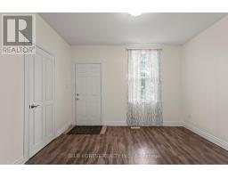 832 QUEENS AVENUE - 15