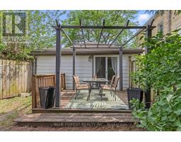 832 QUEENS AVENUE - 19