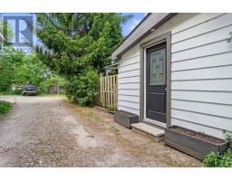 832 QUEENS AVENUE - 28
