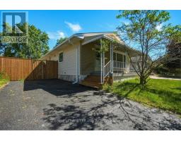 77 RENNY CRESCENT - 3