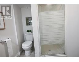 77 RENNY CRESCENT - 34