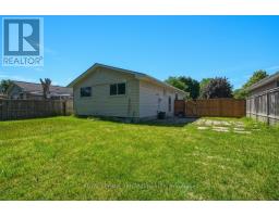 77 RENNY CRESCENT - 45