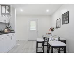 77 RENNY CRESCENT - 7