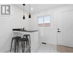 22 - 700 EXETER ROAD - 9