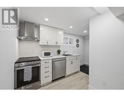 8 BRISCOE STREET W - 30