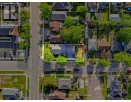 8 BRISCOE STREET W - 49