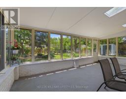 15 HAWKESBURY AVENUE - 18