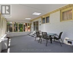 15 HAWKESBURY AVENUE - 19