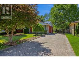 15 HAWKESBURY AVENUE - 2