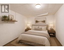 15 HAWKESBURY AVENUE - 24