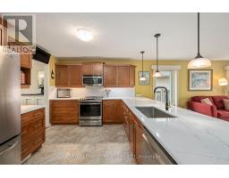 48 CIRCLEWOOD DRIVE - 17