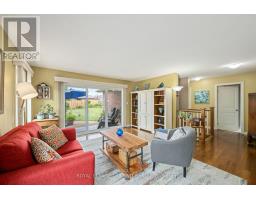 48 CIRCLEWOOD DRIVE - 21