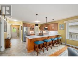 48 CIRCLEWOOD DRIVE - 25