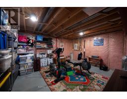 48 CIRCLEWOOD DRIVE - 42