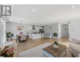 1298 SANDBAR STREET - 10