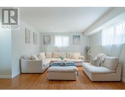 2 REDTAIL COURT - 25