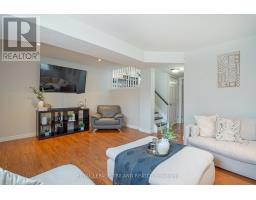 2 REDTAIL COURT - 27
