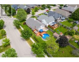2 REDTAIL COURT - 40