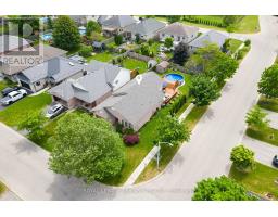 2 REDTAIL COURT - 42
