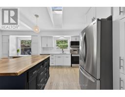 670 GLENGYLE CRESCENT - 14