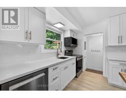 670 GLENGYLE CRESCENT - 15