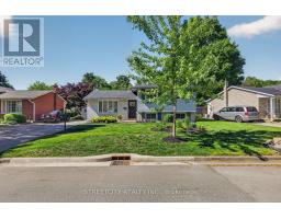 670 GLENGYLE CRESCENT - 2