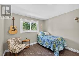 670 GLENGYLE CRESCENT - 20