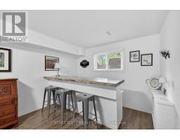 670 GLENGYLE CRESCENT - 33